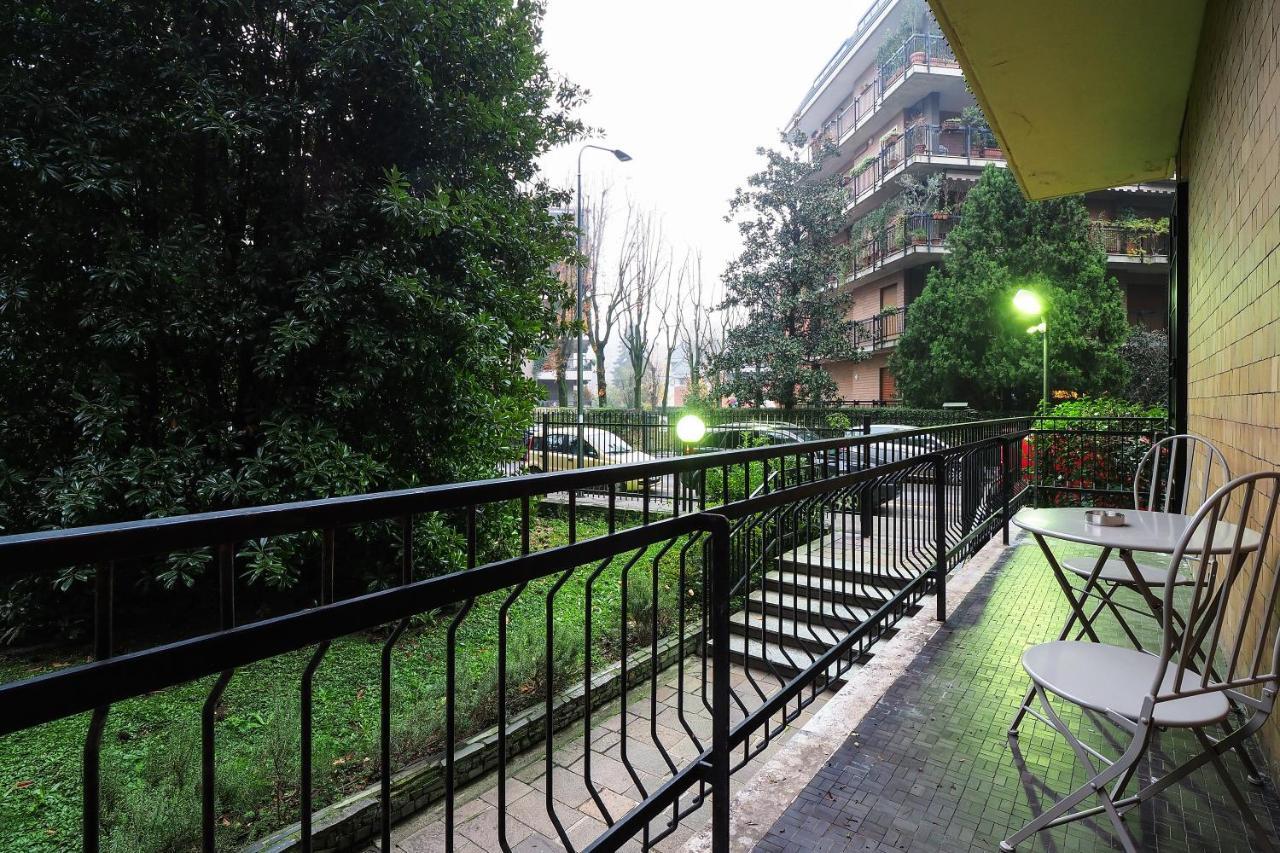 Primopiano - Fargorida Lägenhet Milano Exteriör bild